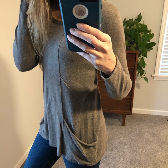 SOLD ➕ Rory Sweater ➕ - Picture 2 of 3